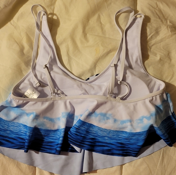 Corona swimsuit top w/bottom - Picture 4 of 4